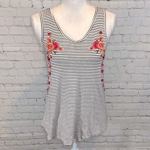 AMERICAN EAGLE OUTFITTERS Soft & Sexy Black & White Striped Tank with Flowers-XS